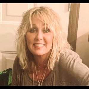 Meet your Posher, Brenda